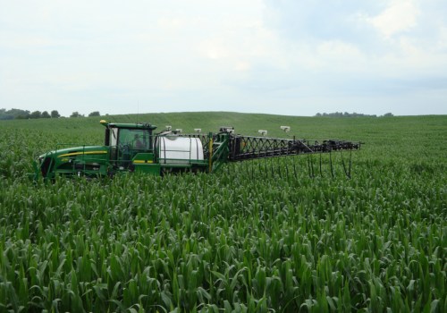 What is the Most Common Fertilizer Used by Farmers?